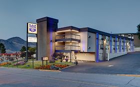 Knights Inn Kamloops